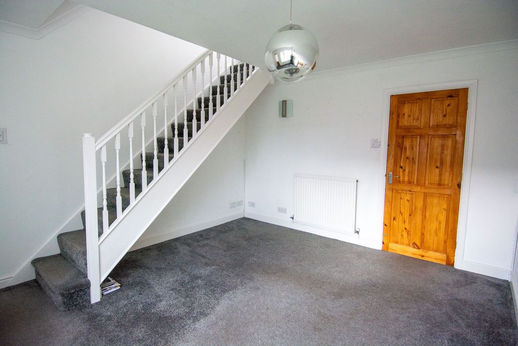 Property photo 3 of 25