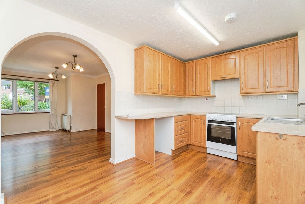 Property photo 3 of 10 Pbox-Img.Jpg