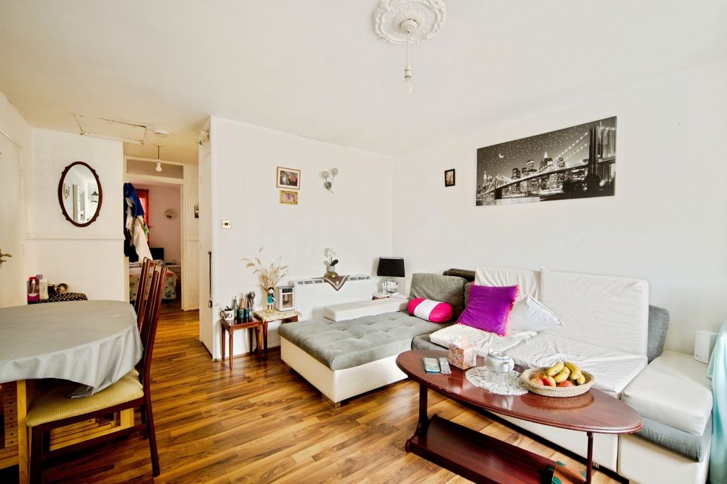 Property photo 3 of 9 Pbox-Img.Jpg