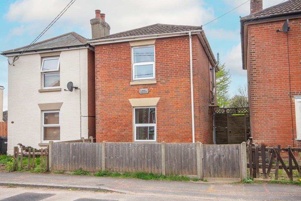 Property photo 1 of 14 External