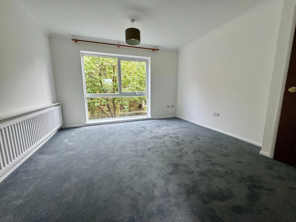 Property photo 2 of 6 1707622