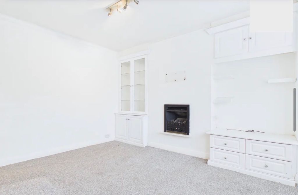 Property photo 3 of 11 Img_2739