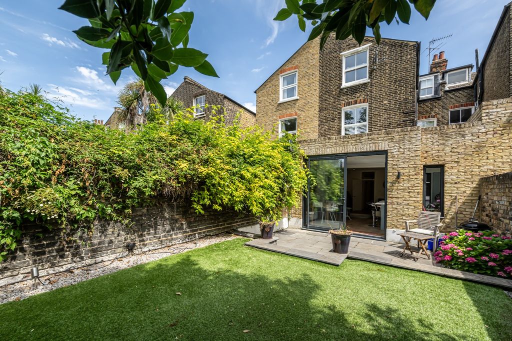 Property photo 3 of 31 5077664