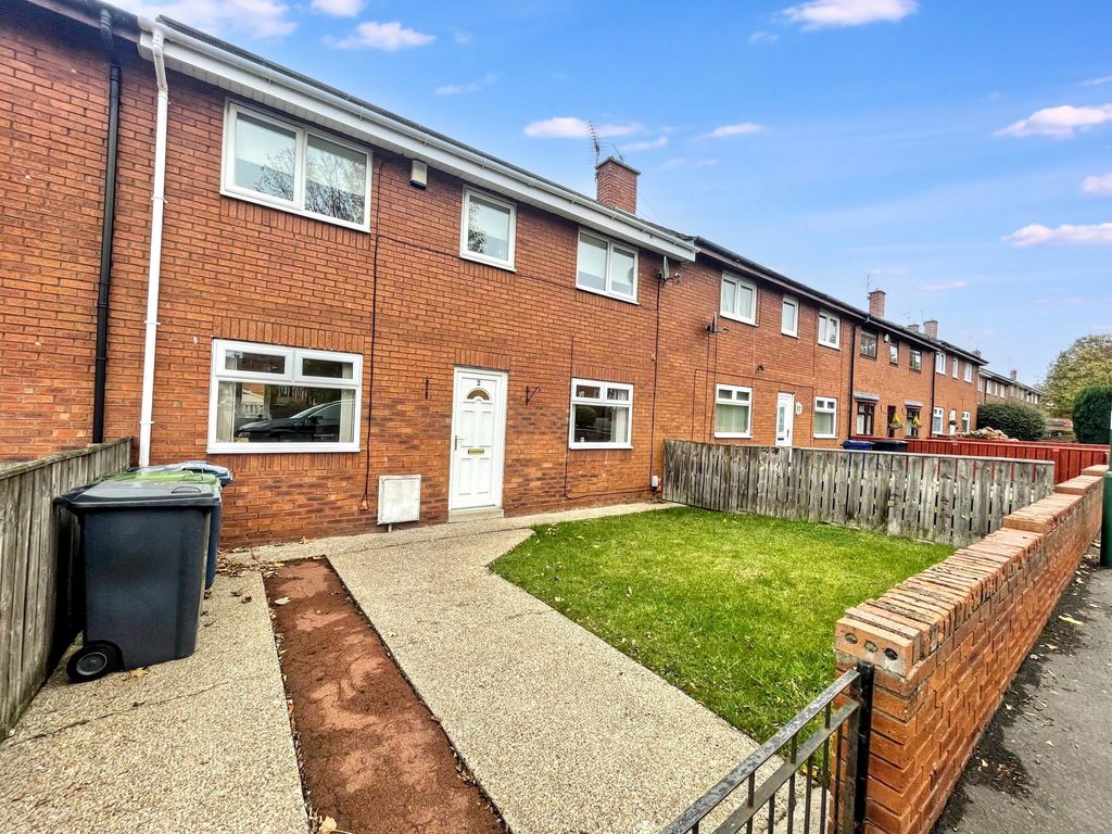 Property photo 1 of 11