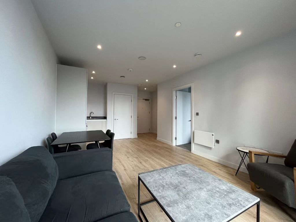 Property photo 3 of 12