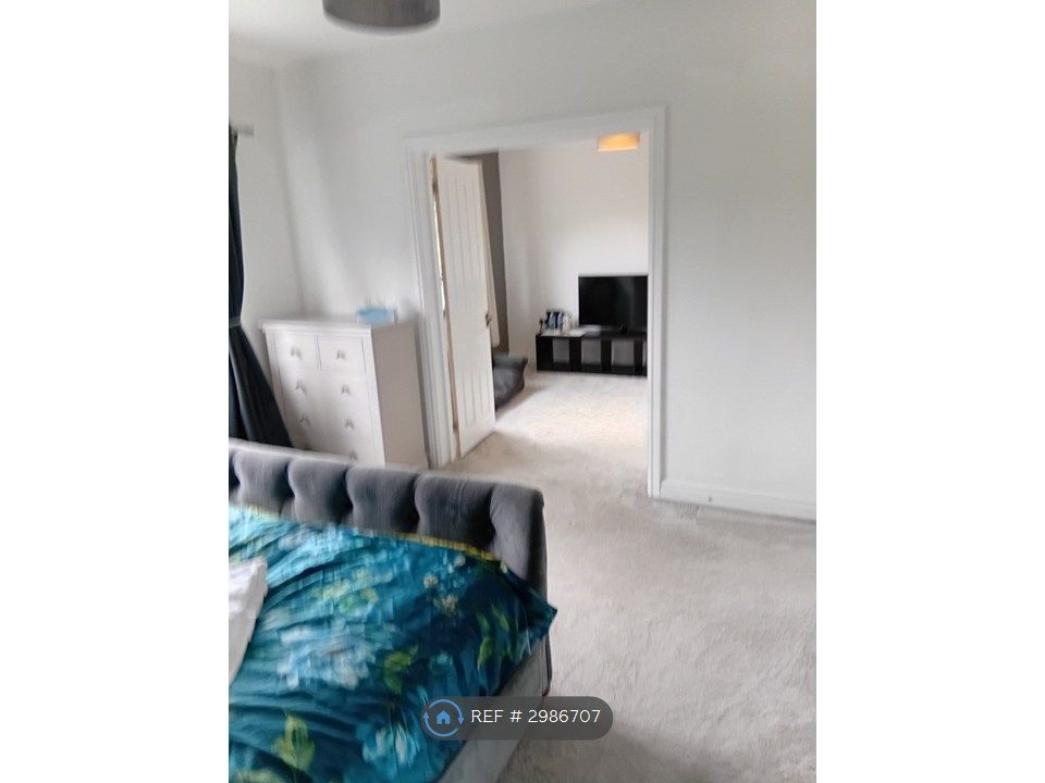 Property photo 1 of 35
