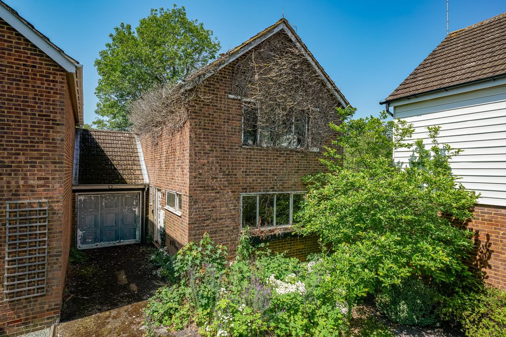 Property photo 1 of 22
