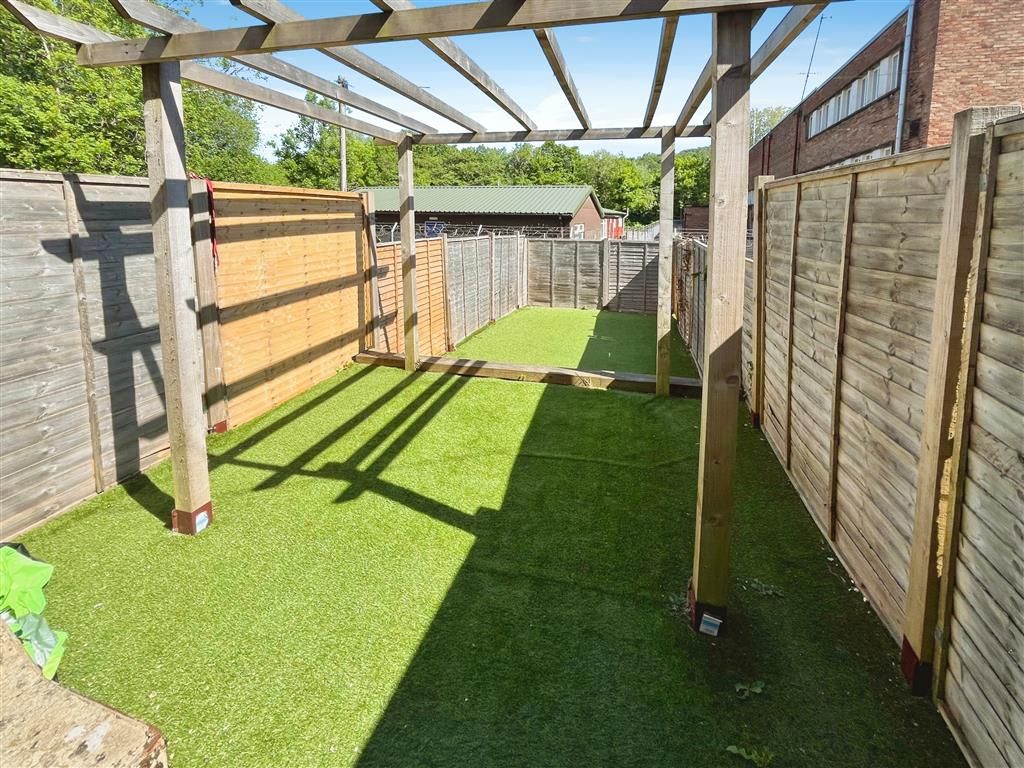 Property photo 3 of 5 Garden