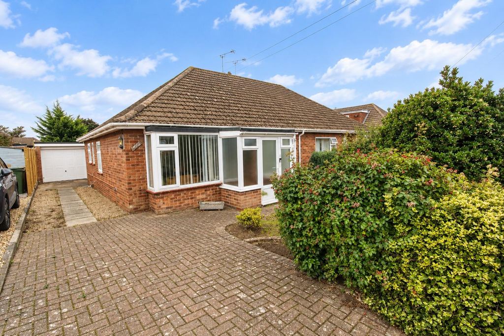 Property photo 1 of 12 1 (1).Png