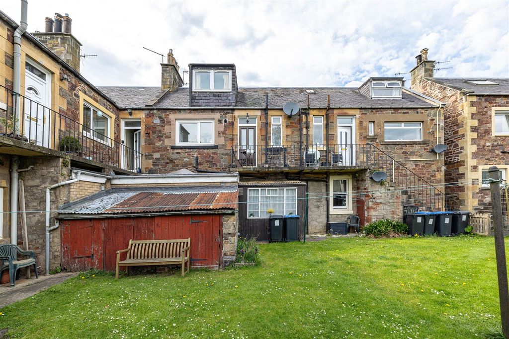Property photo 2 of 25 4 Douglas Place Galashiels 29.Jpg