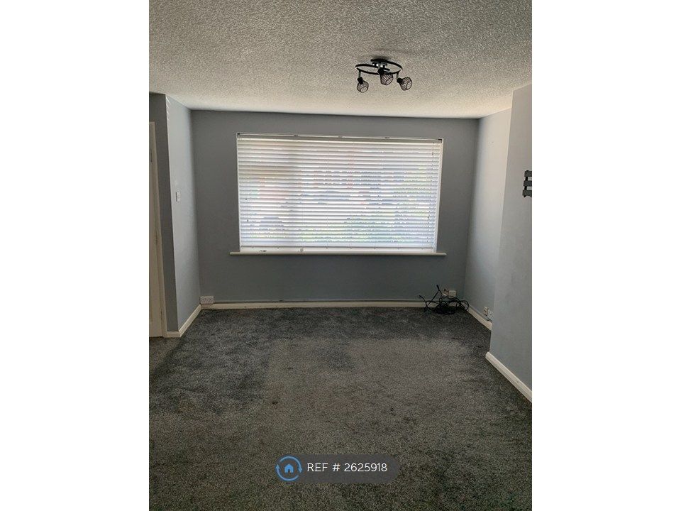 Property photo 3 of 28