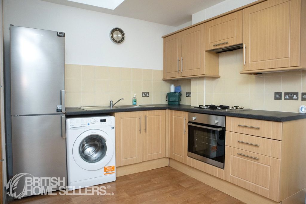 Property photo 3 of 7 Picture No. 06