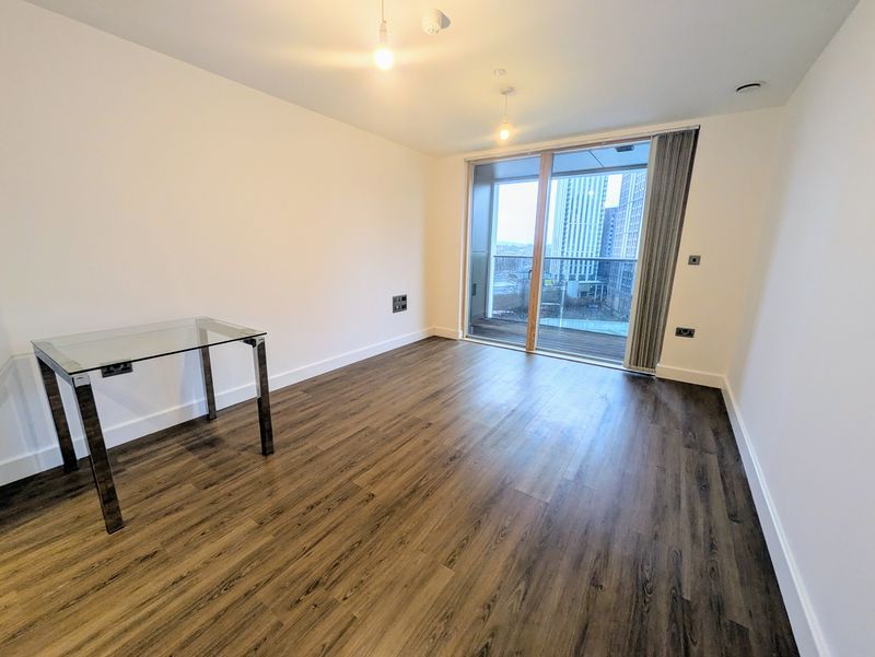 Property photo 2 of 8 Photo 6