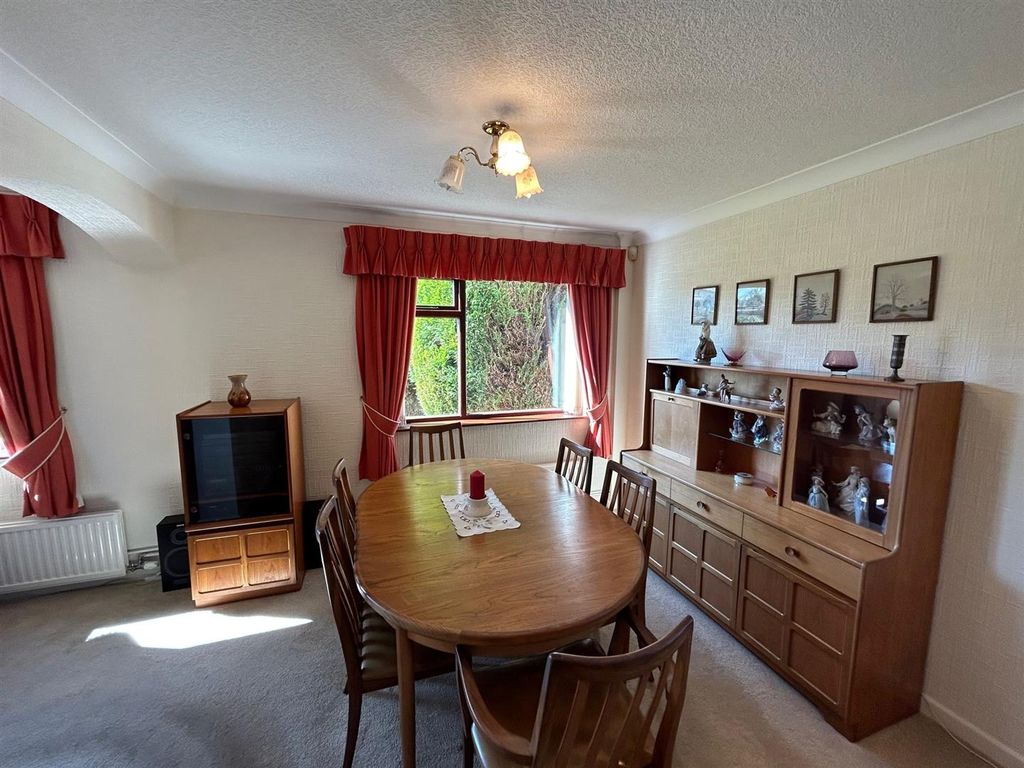Property photo 3 of 15 Dining Room.Jpg