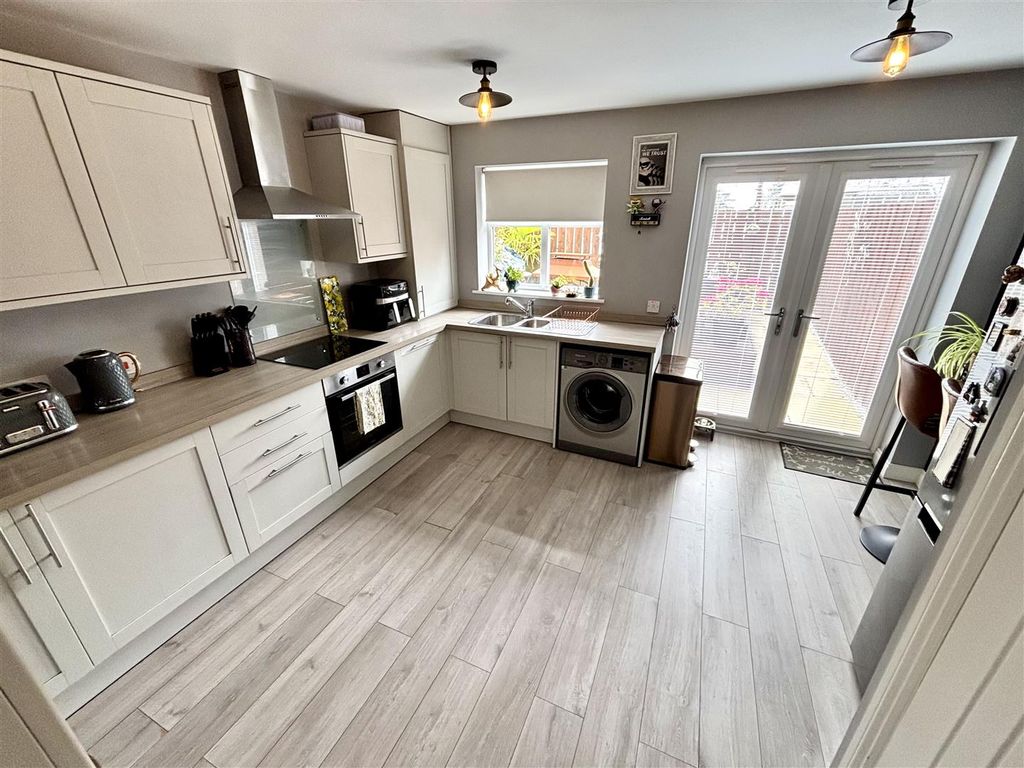 Property photo 3 of 21 Open Plan Kitchen And Dining Room