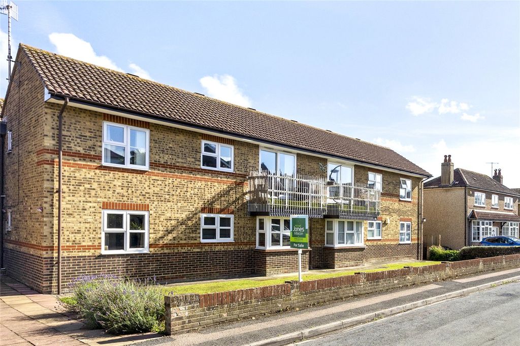 Property photo 1 of 11 Picture No. 18