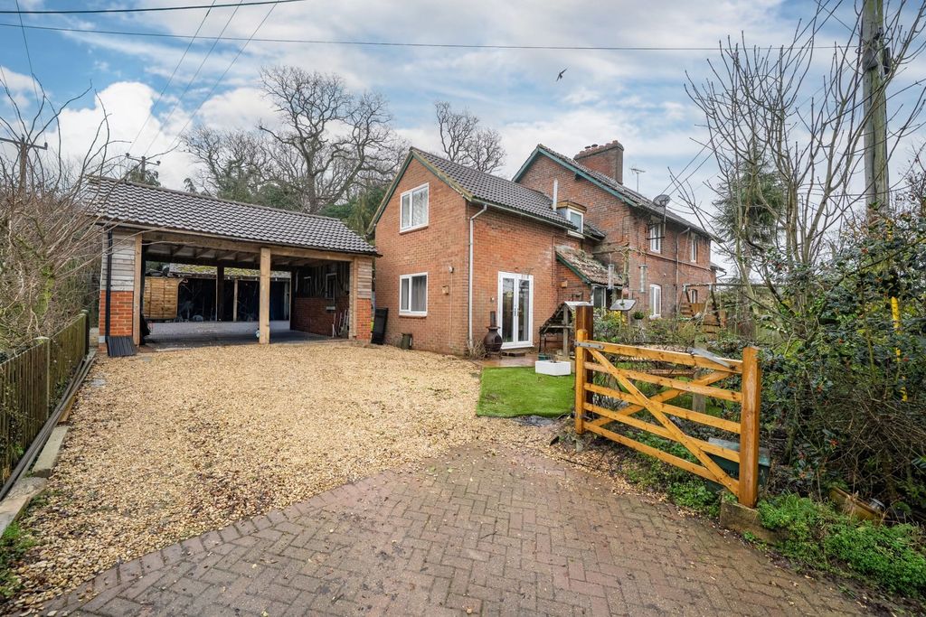 Property photo 1 of 21