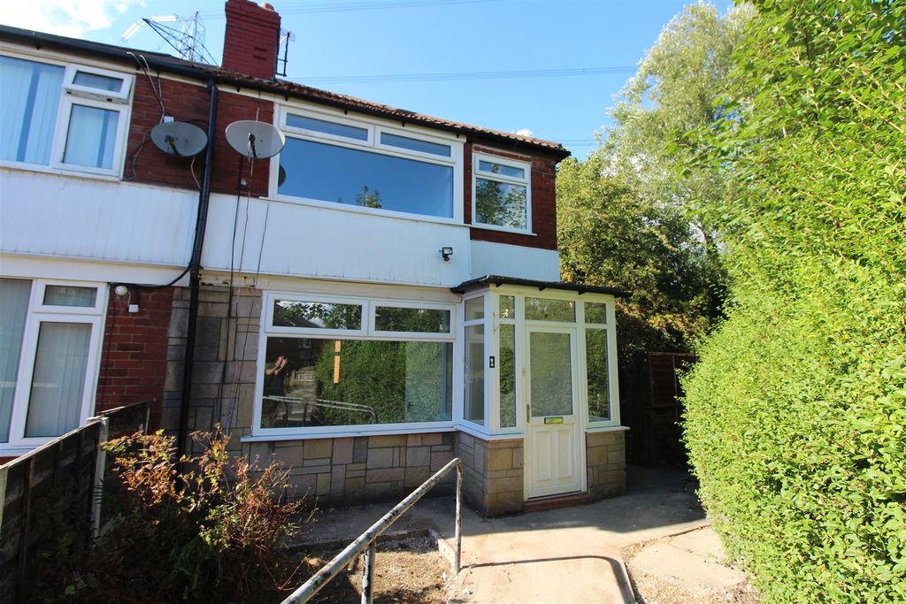 Property photo 1 of 11 Front External