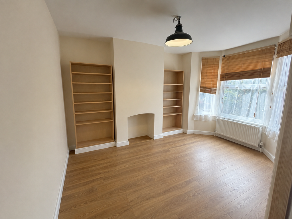Property photo 2 of 9