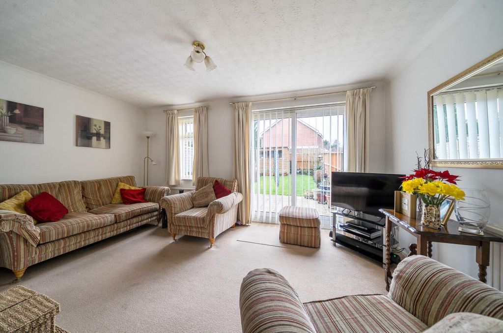 Property photo 2 of 17