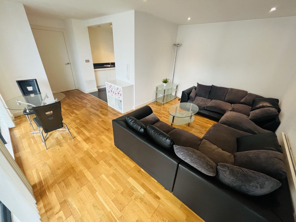 Property photo 2 of 11