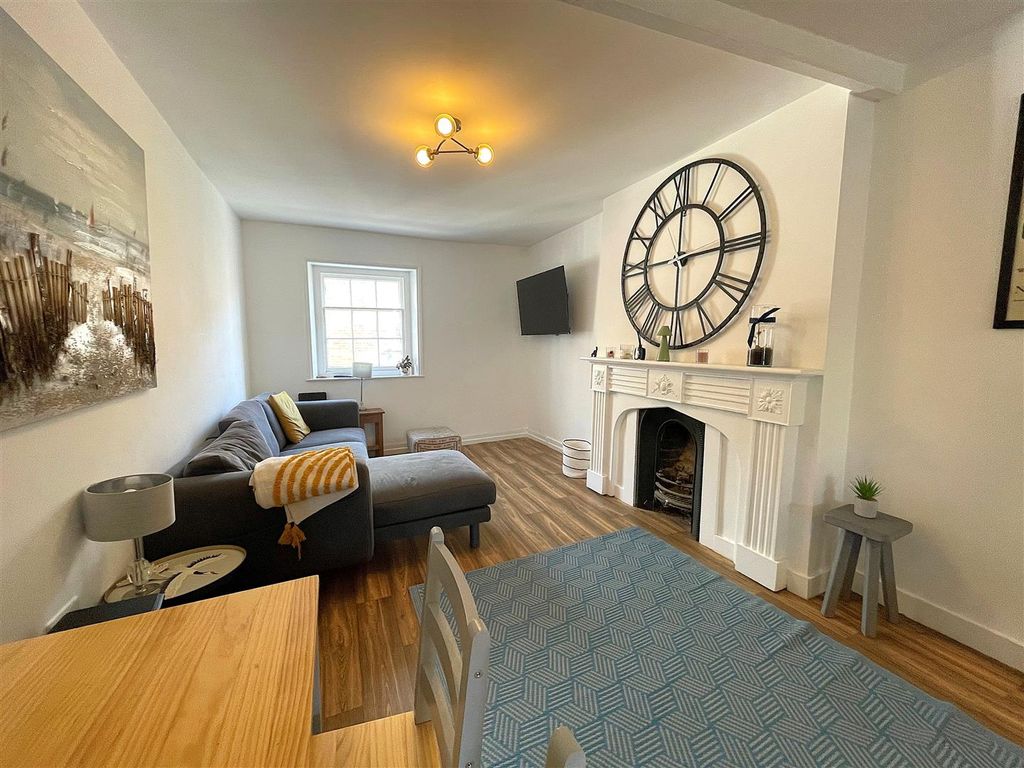 Property photo 2 of 11 1.Jpg