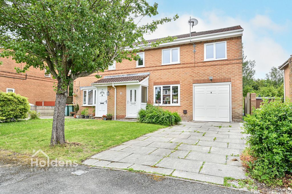 Property photo 1 of 27
