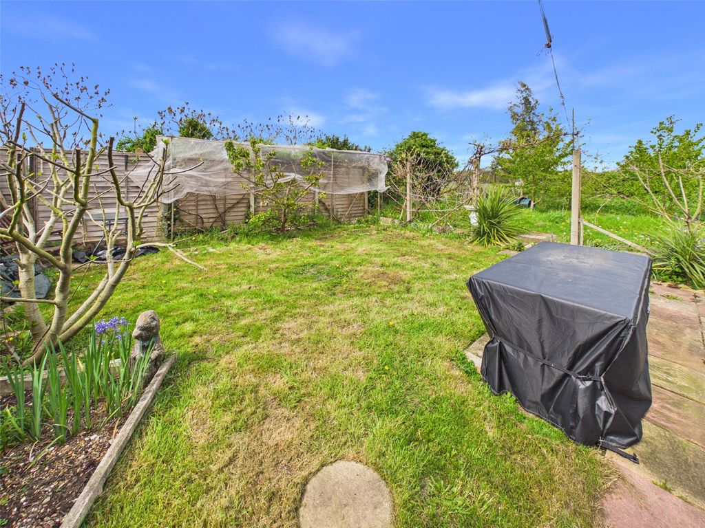 Property photo 2 of 12 Picture No. 04