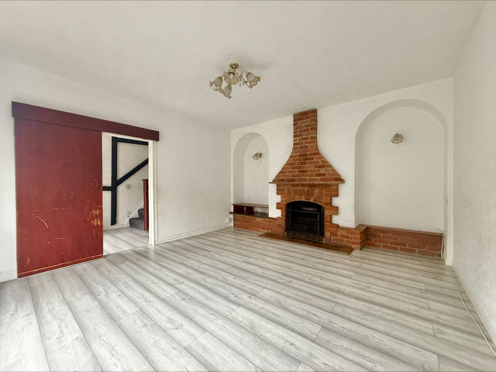 Property photo 3 of 10