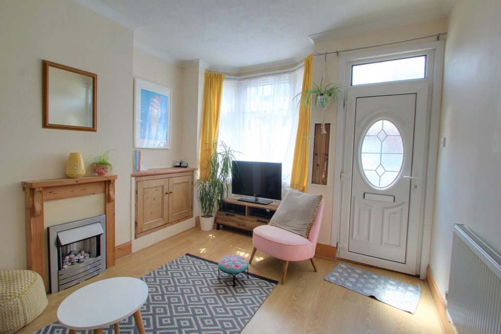 Property photo 3 of 10