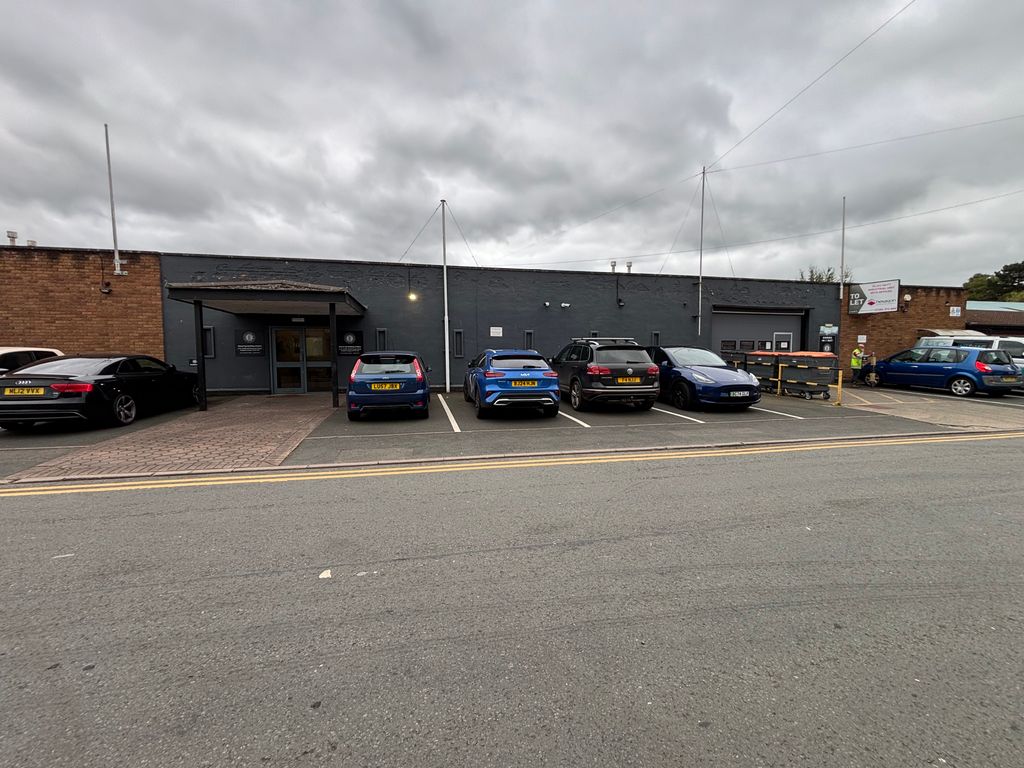 Property photo 1 of 6 Img_5997