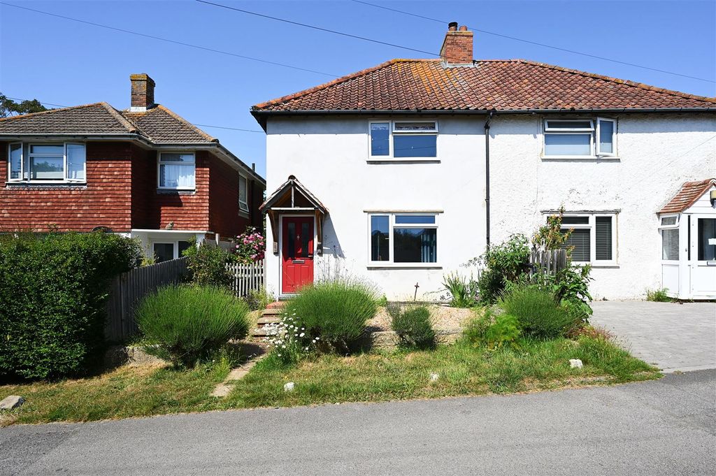 Property photo 1 of 17 1 Little Twitten - Tn39 4Ss (16).Jpg