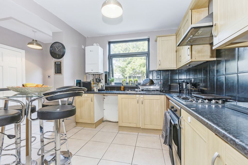 Property photo 3 of 15 Photography