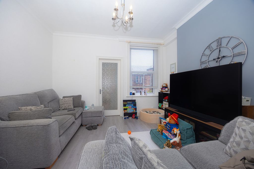 Property photo 2 of 18