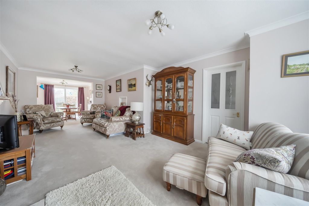 Property photo 2 of 25 1409109-19-698A2E6Ac2B6B.Jpg