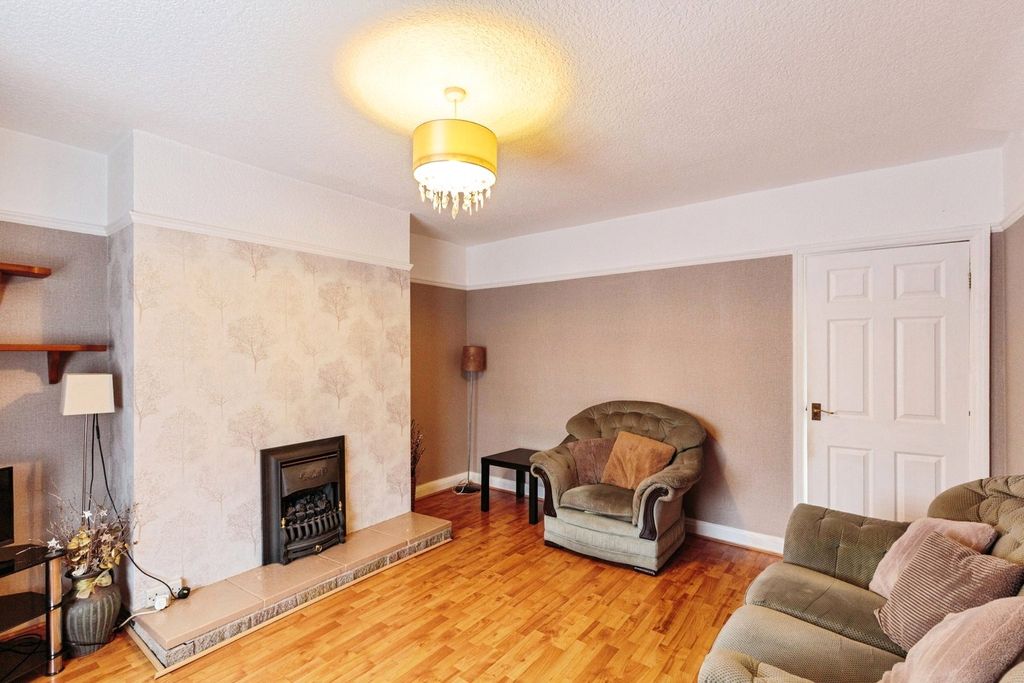 Property photo 3 of 18 Pbox-Img.Jpg