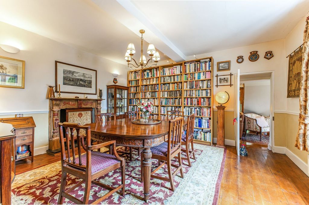 Property photo 3 of 24 Picture No. 80