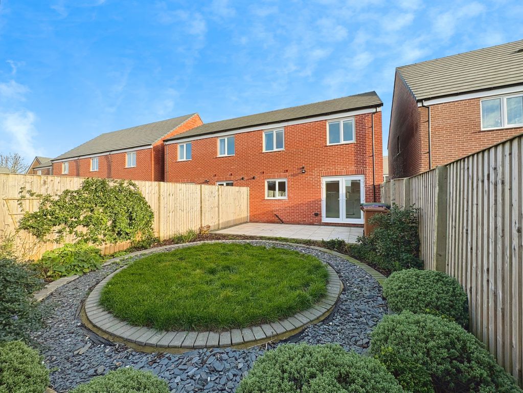 Property photo 2 of 17 69A5A9ee-Img_7526