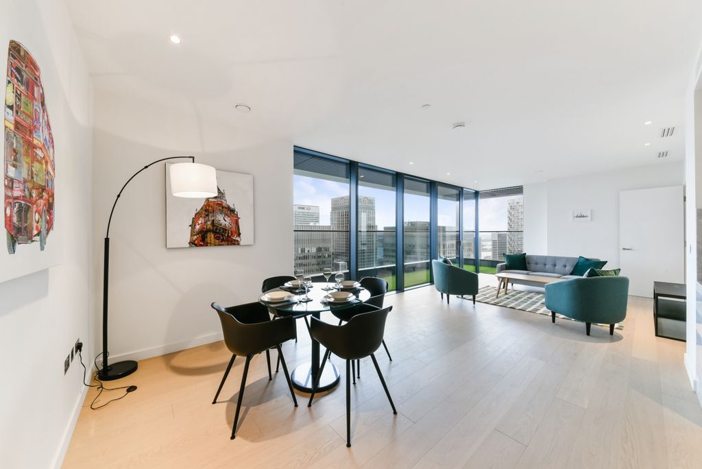 Property photo 2 of 10 Living Area