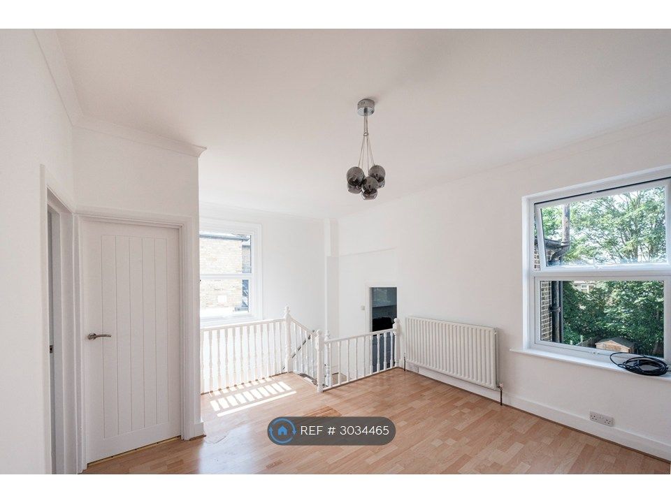 Property photo 3 of 8 Living Room