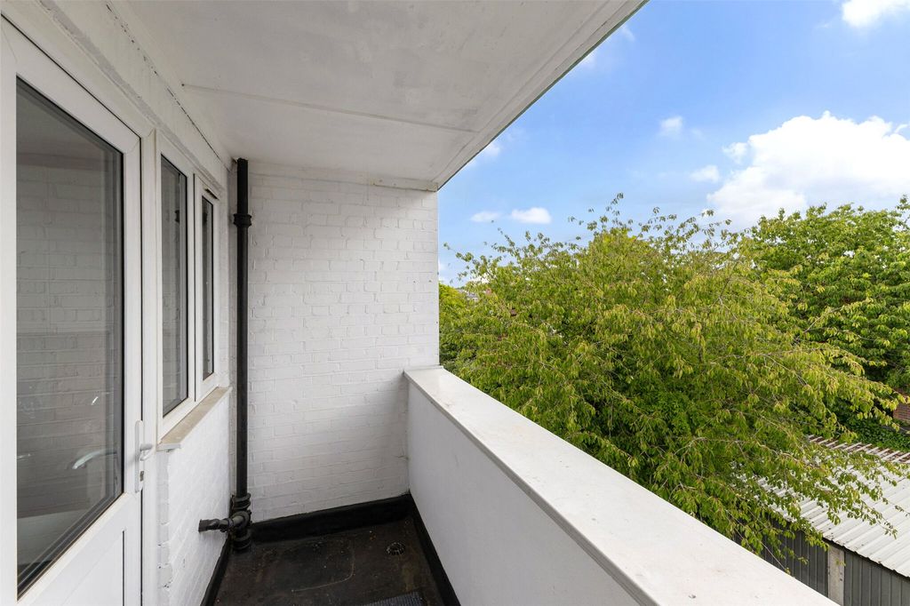 Property photo 3 of 15 Picture No. 19