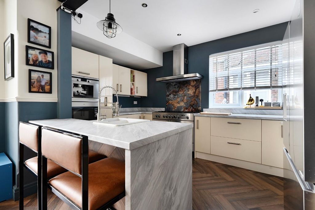 Property photo 3 of 20 1-698c5B5Fea8Fc-1409999-4-698B0784d3379-1.Jpg