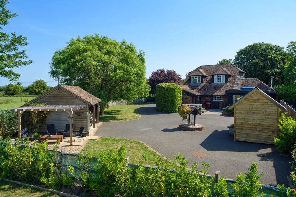 Property photo 1 of 31 5156220