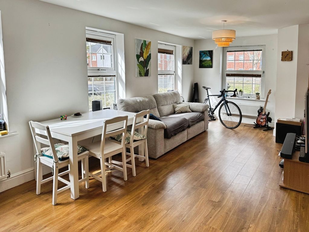 Property photo 2 of 7 Pbox-Img.Jpg