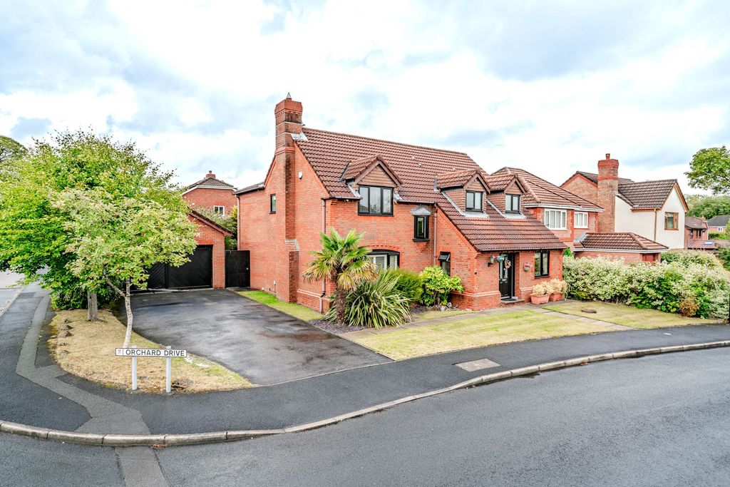 Property photo 1 of 47