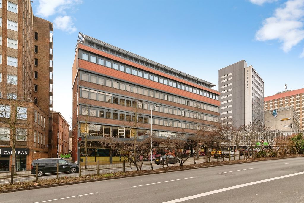 Property photo 1 of 9