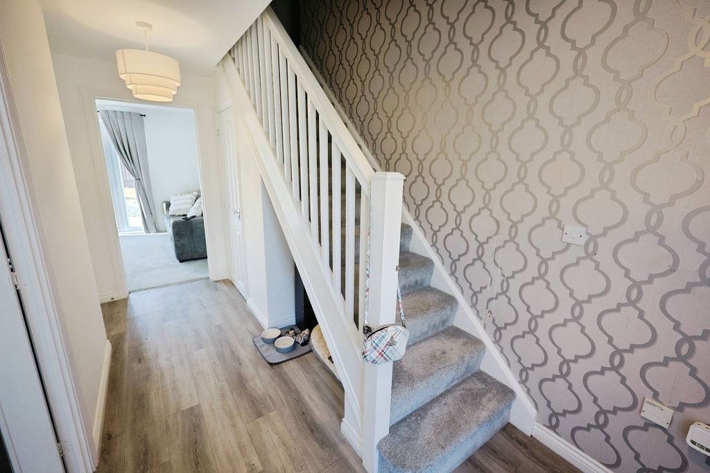 Property photo 2 of 17 Pbox-Img.Jpg