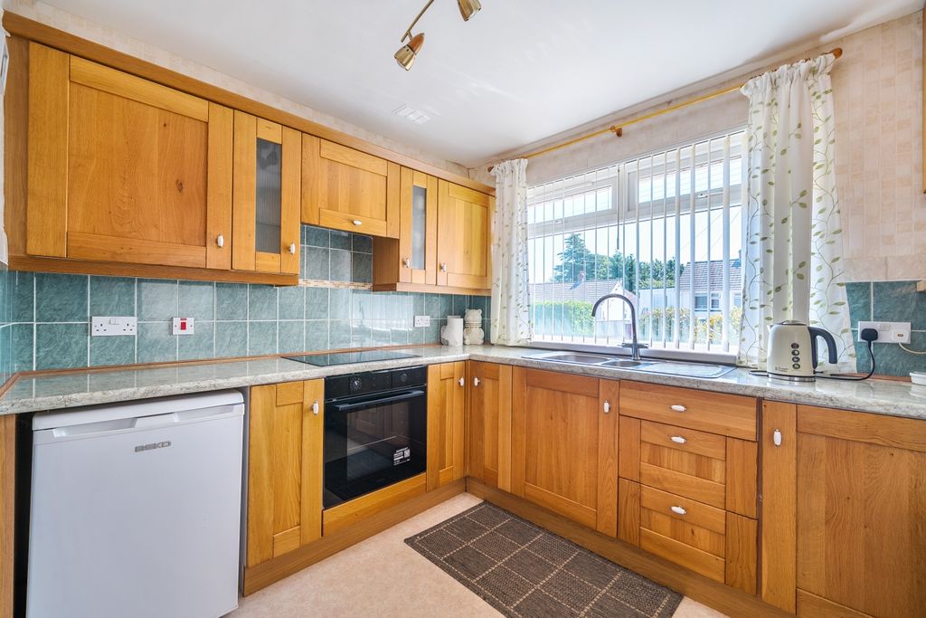 Property photo 2 of 23 1486693-9-6A5556d10Fd10
