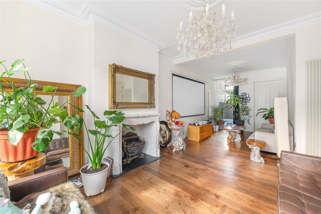 Property photo 3 of 16 Picture No. 08