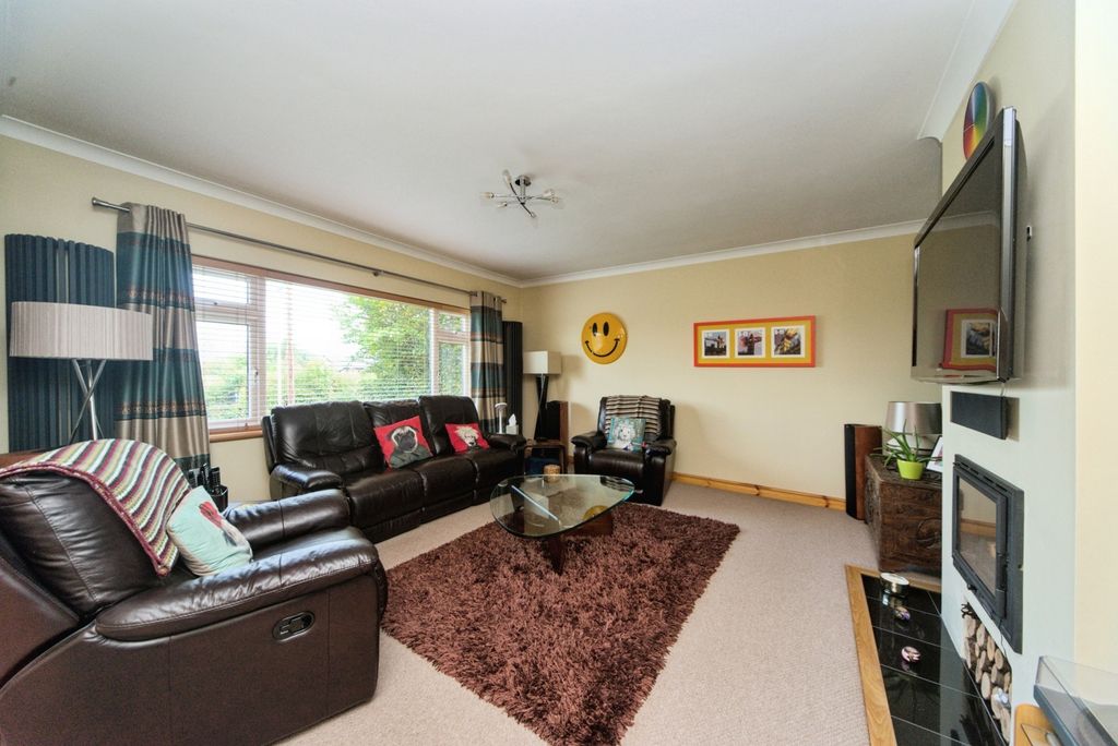 Property photo 2 of 27 Photo